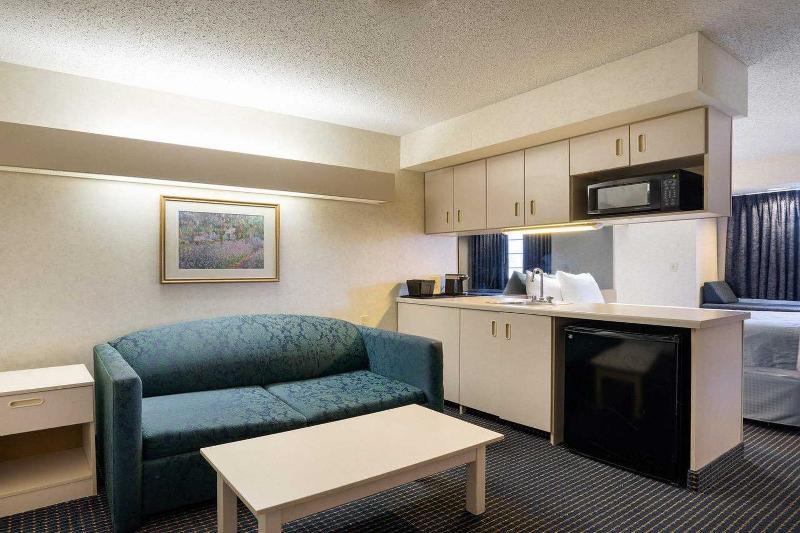 Microtel Inn & Suites By Wyndham Pittsburgh Airport Robinson Township Buitenkant foto